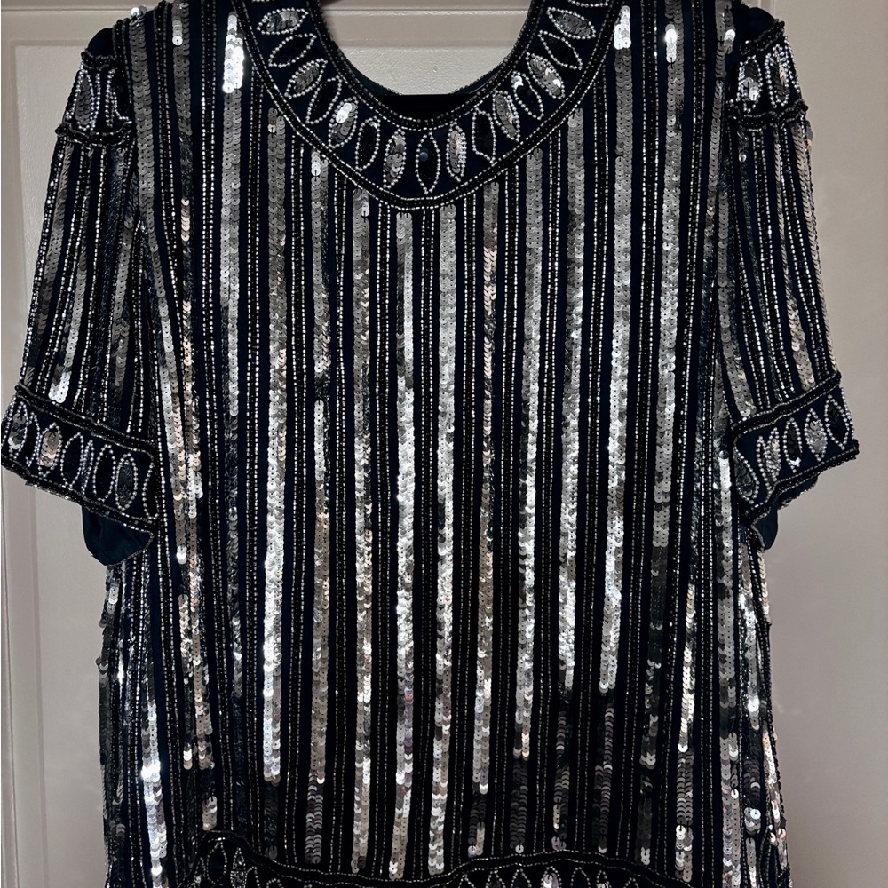 VINTAGE 80s/90s Brand Royal Feelings—Elegant Black and Silver Sequin Top Size 3X